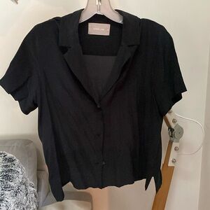 Everlane crop silk button down